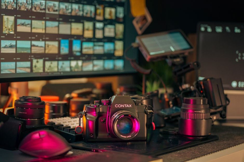 creator editing desk
