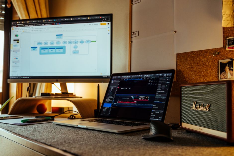developer creator desk