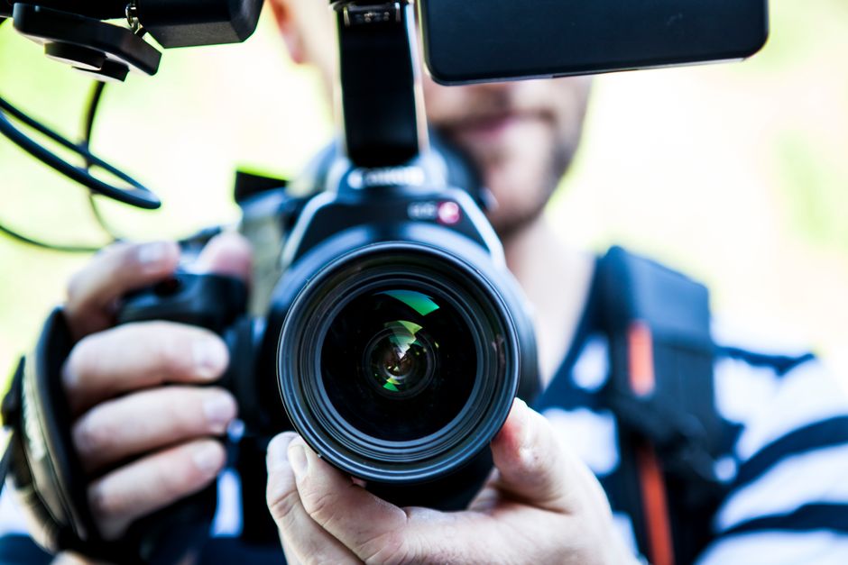 journalist video interview