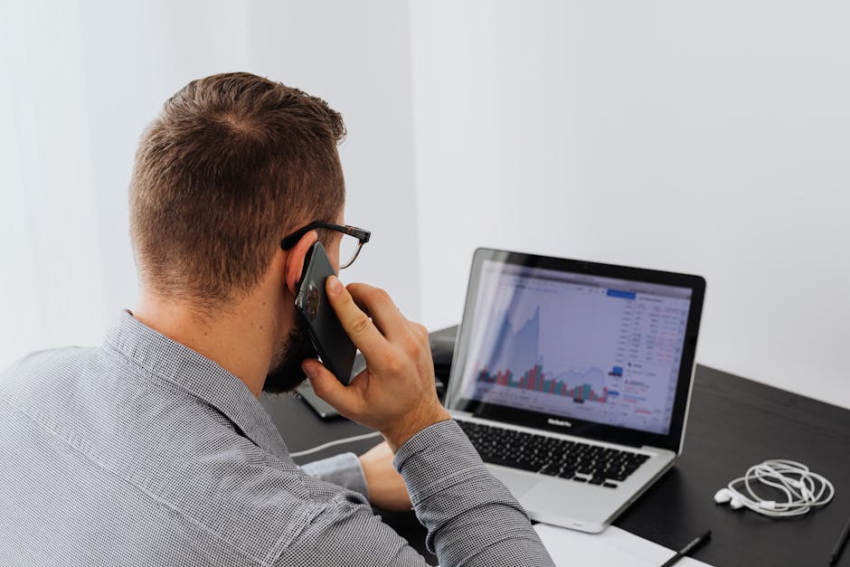 Calendar with month-end finance reminder