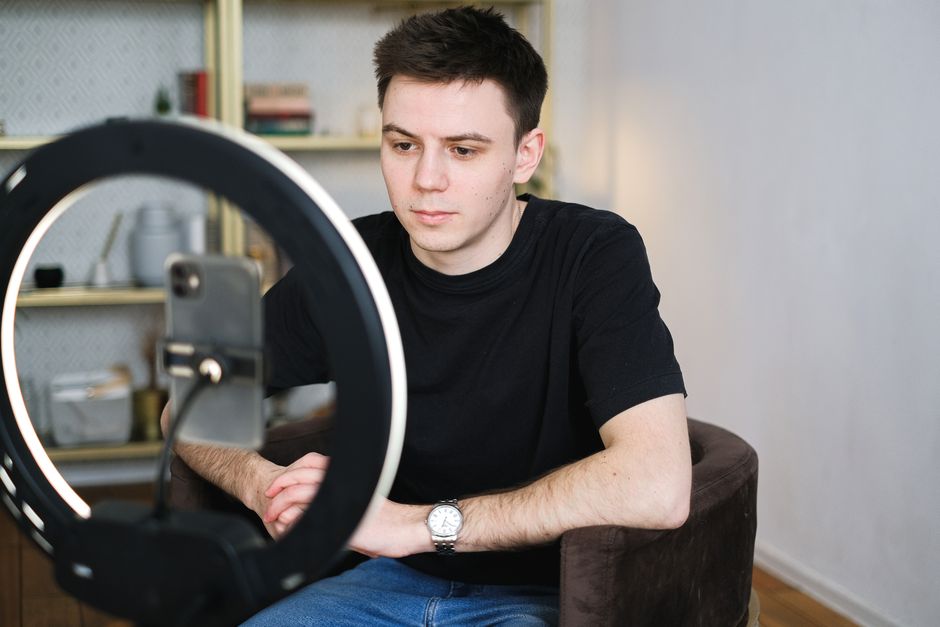 ring light youtuber