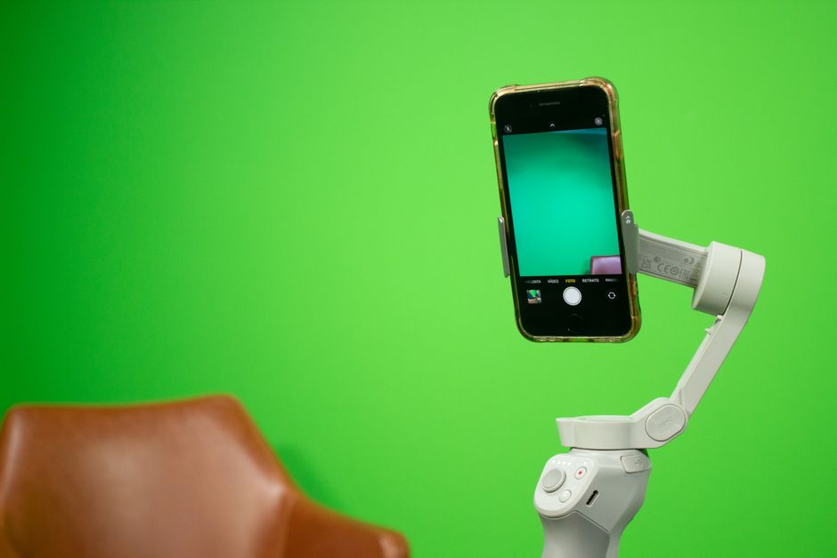vertical filming smartphone